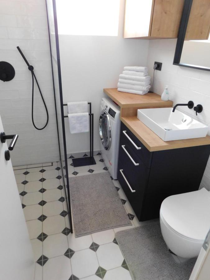 Ljubljanotti Apartment Ljubljana Bagian luar foto